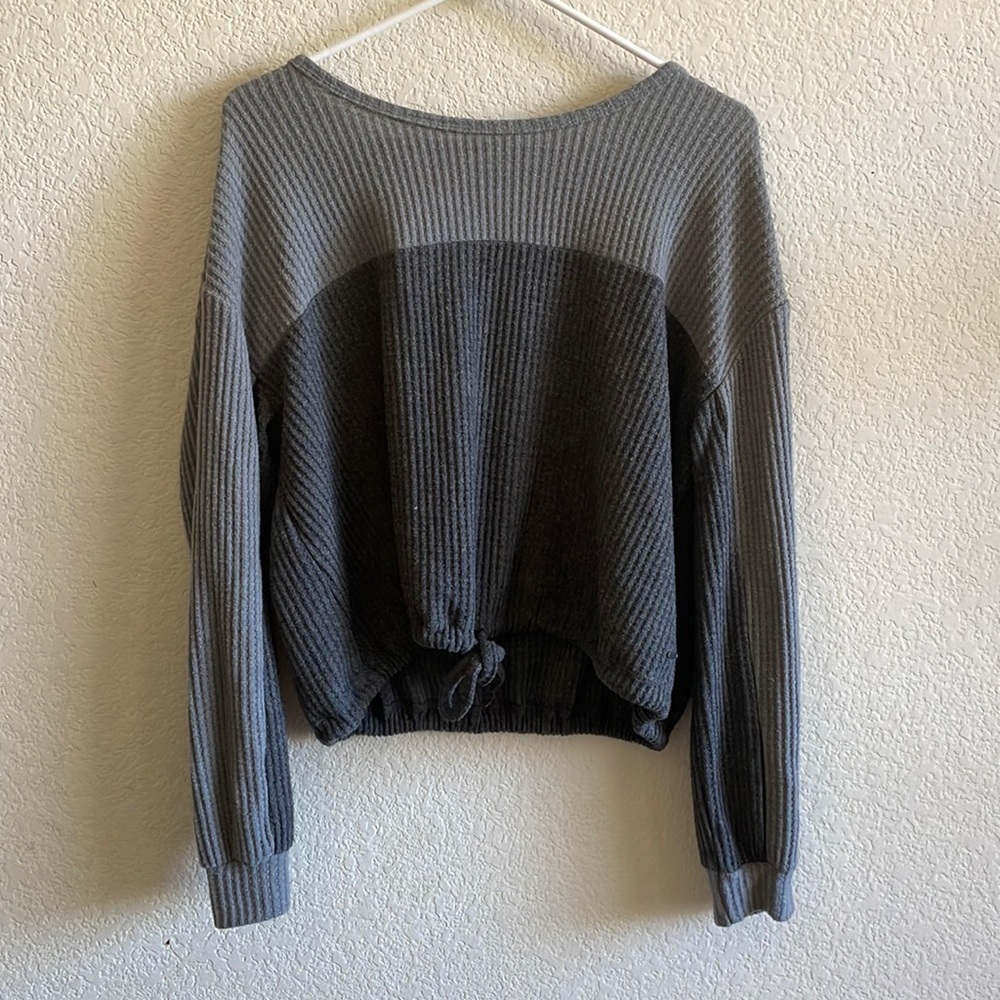 hollister ballet neckline cut-out long sleeve top